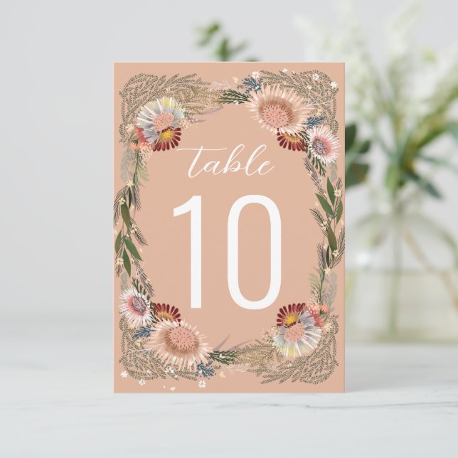 Skizzierte Blume Boho Peach-Tischnummer (Stehend Vorderseite)