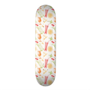 Skizziertes Cocktail-Muster Skateboard