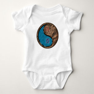 Skorpion & Erde Hahn Baby Strampler