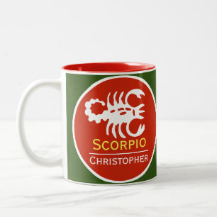 Skorpion-Sternzeichen mit Namen des Besitzers Zweifarbige Tasse