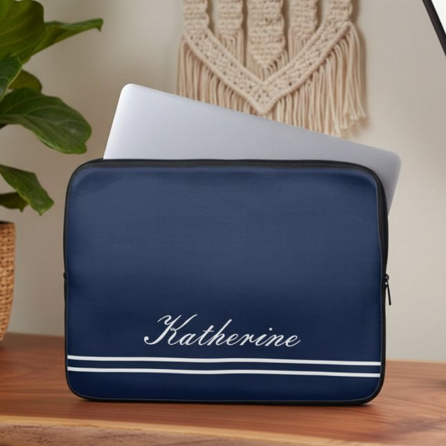 Skript Name Minimalistisch Navy Blau Laptopschutzhülle (Von Creator hochgeladen)