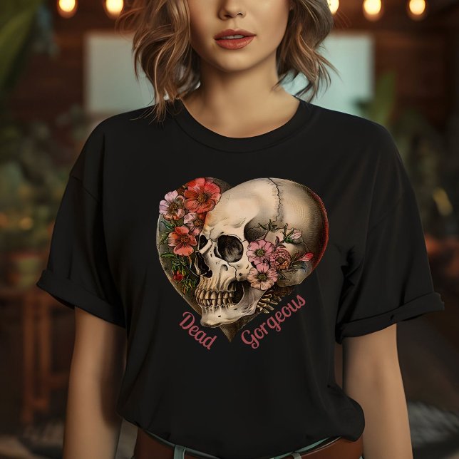 Skull Floral Heart Design T-Shirt (Von Creator hochgeladen)