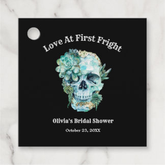 Skull-Liebe im First Fright Halloween-Brautparty Geschenkanhänger