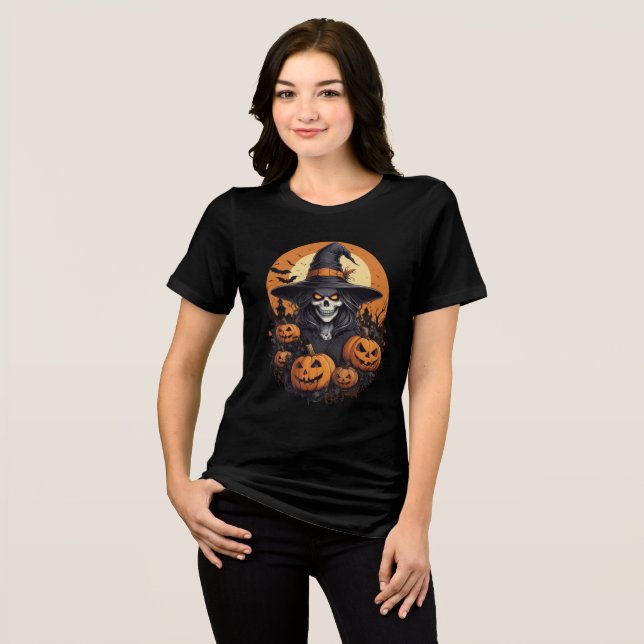 Skull Witch with Pumpkins Halloween Art Tri-Blend Shirt (Vorderseite voll)