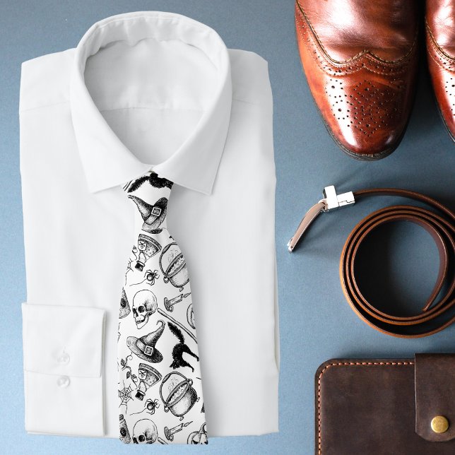 Skulls Pumpkins Broomsticks Bats Halloween Krawatte (Von Creator hochgeladen)