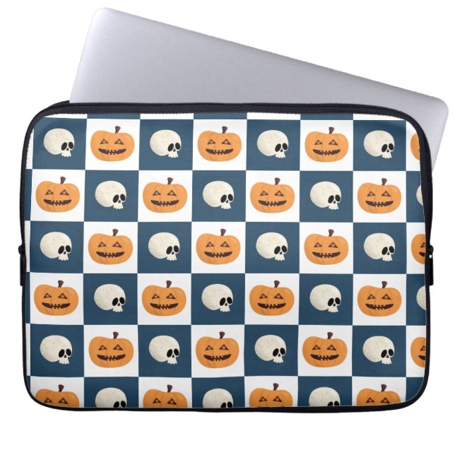 Skulls und Pumpkins Karos Laptopschutzhülle (Vorderseite)