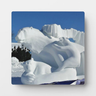 Skulptur des Polarbärensschnees, Quebec, Kanada Fotoplatte