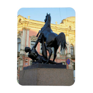 Skulpturen der Anichkov-Brücke in St. Petersburg Magnet