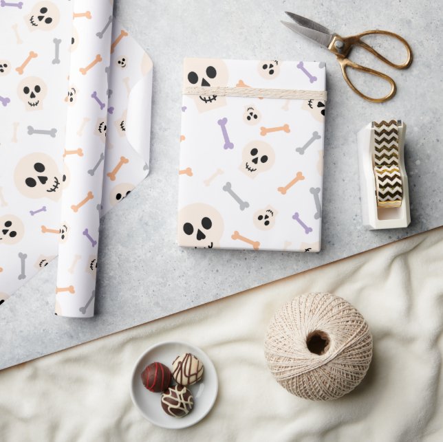 Skulpturen und Knochen Weißes Halloween Wrapping P Geschenkpapier (Kunsthandwerk)