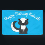 Skunk Birthday Party Kids Banner<br><div class="desc">Feiern Sie den Geburtstag Ihres Kindes mit diesem bezaubernden Schnupfen Geburtstagsgeschenk! Ideal für eine Waldtierfeier, oder einfach nur für ein Kind, das Lieben in den Schotten! Ein Party zum 1. Geburtstag für ein Baby!</div>