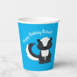 Skunk Birthday Party Pappbecher<br><div class="desc">Feiern Sie den Geburtstag Ihres Kindes mit diesem bezaubernden Schnupfen Geburtstagsgeschenk! Ideal für eine Waldtierfeier,  oder einfach nur für ein Kind,  das Lieben in den Schotten! Ein Party zum 1. Geburtstag für ein Baby!</div>