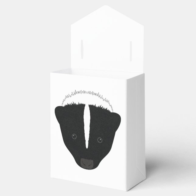 Skunk Face Geschenkschachtel (Geöffnet)