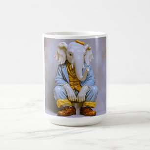 Skurriler Elefant in bluem Anzug Kaffeetasse