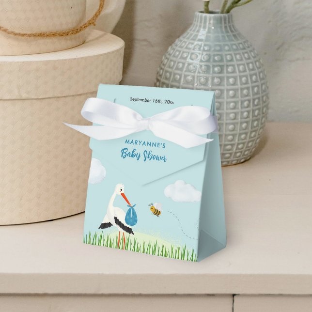 Sky Blue Stork Baby Dusche Custom Geschenkschachtel (Blue stork custom favour box for boy baby shower with bees, clouds and butterflies)