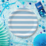 Sky Blue und White Stripes Pappteller<br><div class="desc">Maßgeschneiderte Party-Teller mit einem schicken,  preppy nautical Stripe Muster. Klicken Sie auf Anpassen,  um das Design mit Ihrem eigenen Text und Bildern zu personalisieren,  um ein einzigartiges Design zu erstellen,  das jedem Party-Dekor entspricht!</div>