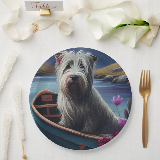Skye Terrier on a Paddle: Ein Landschaftliches Abe Pappteller (Hochzeit)