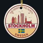 Skyline-Emblem in Stockholm Keramik Ornament<br><div class="desc">Stockholm minimalistisches,  farbenfrohes Kunstdesign mit Sehenswürdigkeiten und Sehenswürdigkeiten der Stadt in Schweden.</div>