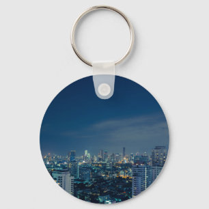 Skyline von Bangkok in der Nacht Schlüsselanhänger
