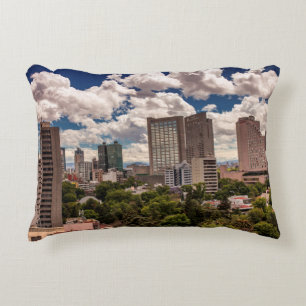 Skyline von den Hotels in Polanco Mexiko City Zierkissen