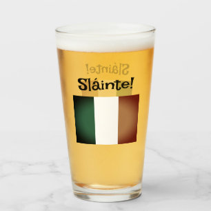Sláinte! Bierglas der irischen Flagge St Patrick's Glas