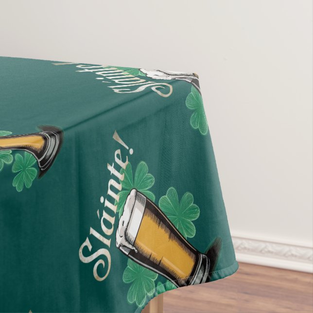 Slàinte! St. Patrick's Day Pint of Beer on Green Tischdecke (Beispiel)