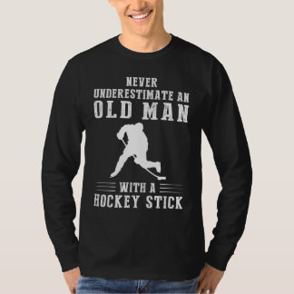 Slapstick Powerplay: Der alte Mann dominiert mit H T-Shirt
