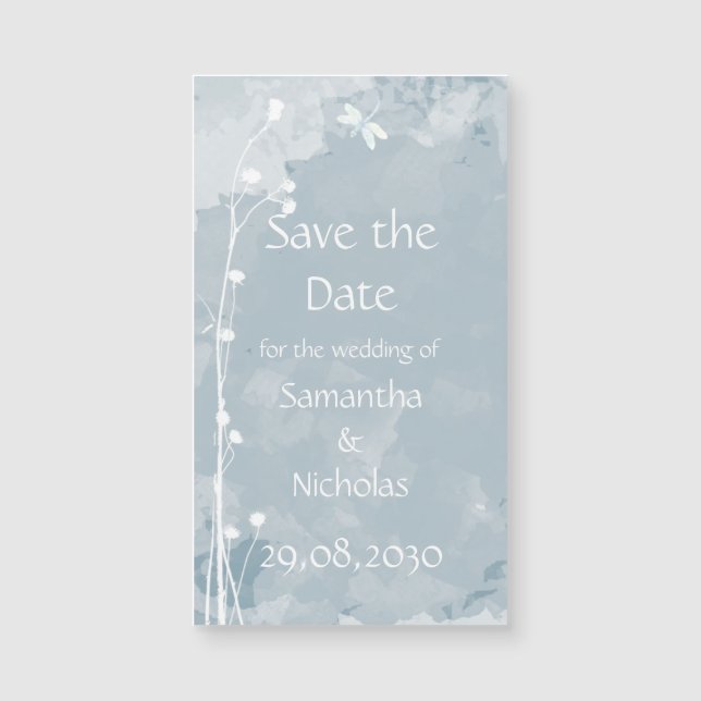 Slate Blue Dragonfly Kleine weiße Blume Hochzeit Magnetkarte (Vorderseite)