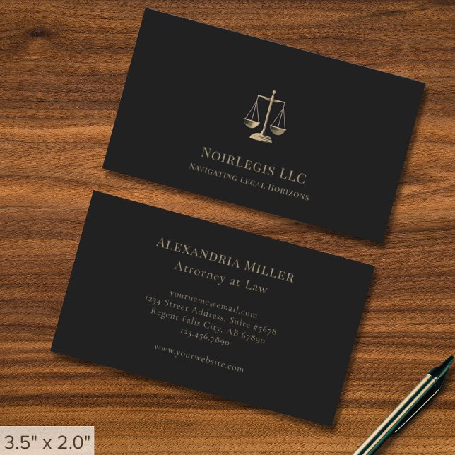 Sleek Gold Justice Scale Legal Business Card Visitenkarte (Von Creator hochgeladen)