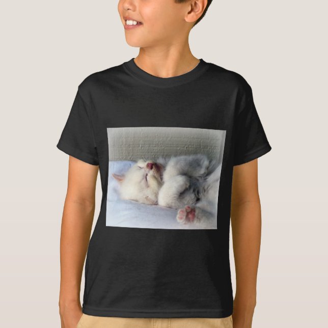 Sleepy Kitten T-Shirt (Vorderseite)