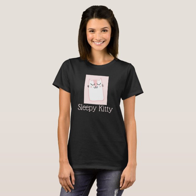 Sleepy Kitty Cat Illustration T-Shirt (Vorne ganz)