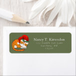 Sleepy Orange Tabby Christmas Santa Cat Dark Green<br><div class="desc">Dieses anpassbare Format und das Script-Rücksendelabel Design zeichnet sich durch ein niedliches,  schläfend gestreiftes Orangentabell mit Weihnachtsmannmütze und heiligen Sprig auf dunkelgrünem Hintergrund aus. Mit der Schaltfläche Zazzle Personalize können Sie die Hintergrundfarbe,  den Namen und die Adressstiftung,  den Stil,  die Farbe und die Größe des Schriftartes ändern.</div>