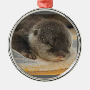 Sleepy Otter Ornament Aus Metall