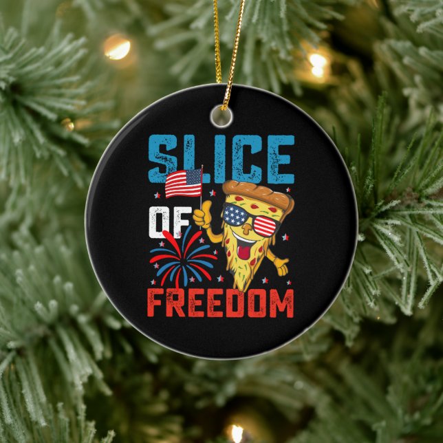 Slice Freedom 4. Juli Pizza USA Flag Sonnenbrille Keramik Ornament (Baum)