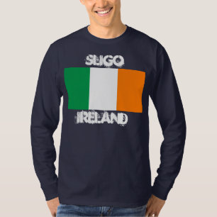 Sligo, Irland mit irischer Flagge T-Shirt