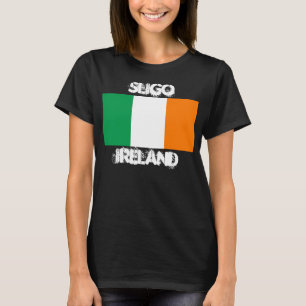 Sligo, Irland mit irischer Flagge T-Shirt