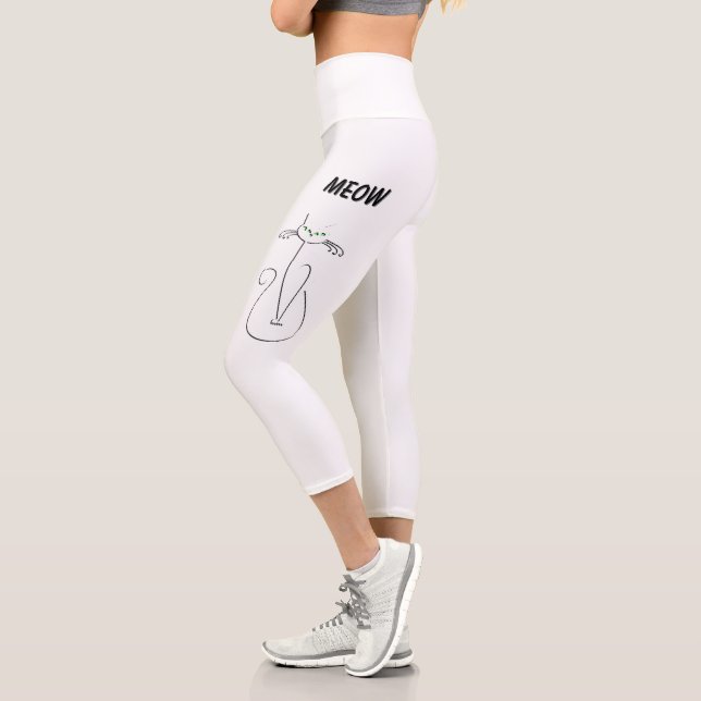 Slinky Black Cat Meow Meow Green Eyes Capri Leggings (Links)