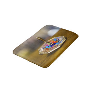 SlipperyJoe Chanukka-Dreidel-Geschenk achteckiger  Badematte