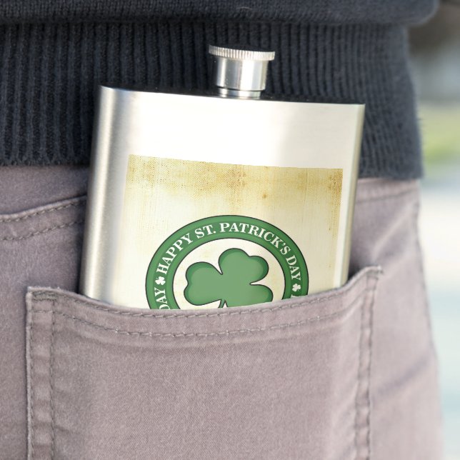 SlipperyJoe feiert Saint Patrick's Day Iris Flachmann (Beispiel)