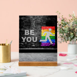 SlipperyJoe's Be You Black Backstein Wand Spazierf Acrylschild