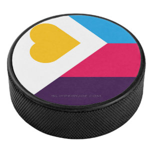 SlipperyJoes dreifarbige Polyamorie-Stolzflagge dr Eishockey Puck