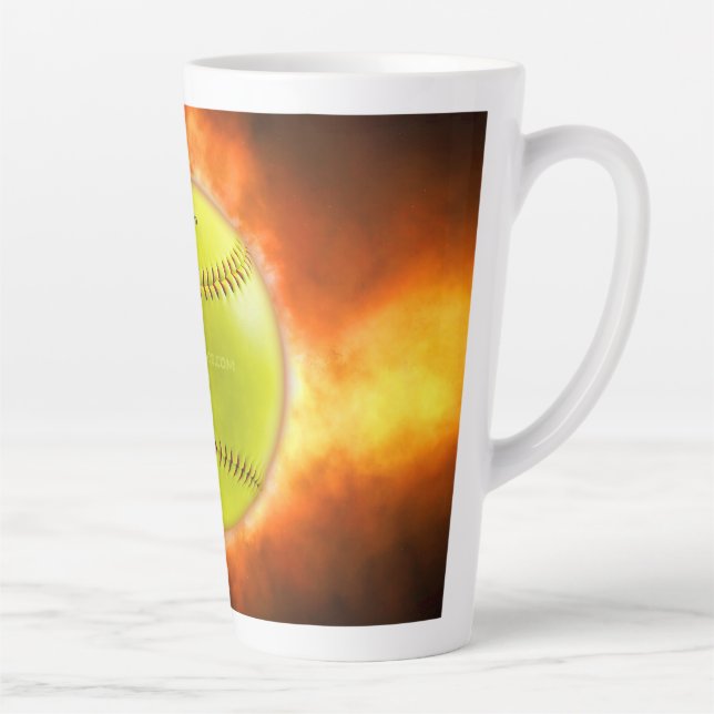 SlipperyJoe's gelbe Softball-Feuerball-Flammenrasp Milchtasse (Rechts)