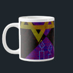 SlipperyJoe's Happy Hanukkah Star von David menora Jumbo-Tasse<br><div class="desc">SlipperyJoe's Happy Hanukkah Star von David menorah Dreidel künstlerische Feier Candles Jüdische Hebräische Chanukah Schenkungen Dekorationen Judaismus Religionskultur religiöse Praktiken Traditionen geometrische symbolische Gestaltungstiefe Kontrast Ordnung Symmetrie</div>