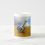 SlipperyJoe's Happy Hanukkah vierseitige Spinnerei Prozellantasse<br><div class="desc">SlipperyJoe's Happy Hanukkah vierseitige Spinnen-Dreifel-künstlerische Celebration Candles Judisch Hebräisch Chanukah Geschenke Dekorationen Judaismus Religion Hebräischer Buchstabe Nun traditionelle Spielzeugkinder Spiel Kultursymbol metallisch glänzende Oberfläche aus Holz</div>