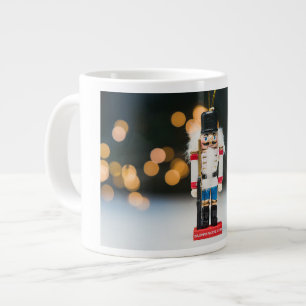 SlipperyJoes klassischer Weihnachts-Nussknacker-Sc Jumbo-Tasse