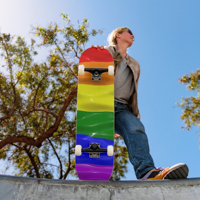 SlipperyJoe's künstlerisch-farbige Gay Pride-Gesch Skateboard (Außenbereich 1)