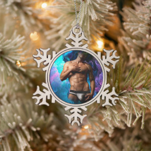SlipperyJoe's muskulöse Männerunterwäsche Beule ko Schneeflocken Zinn-Ornament