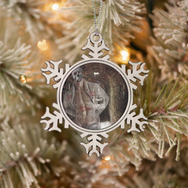 SlipperyJoe's muskulöser Geisterstein dümmlich bel Schneeflocken Zinn-Ornament (Baum)