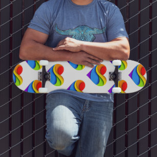 SlipperyJoe's Regenbogen-Schicht-Herzform rot oran Skateboard