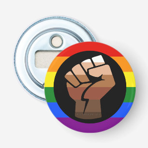 SlipperyJoes Regenbogenflagge mit erhobener Faust Flaschenöffner