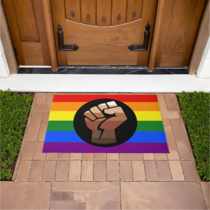 SlipperyJoes Regenbogenflagge mit erhobener Faust Fußmatte